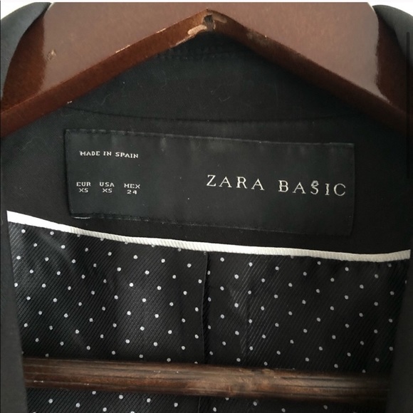 ZARA | Structured Black Blazer - Picture 3 of 5